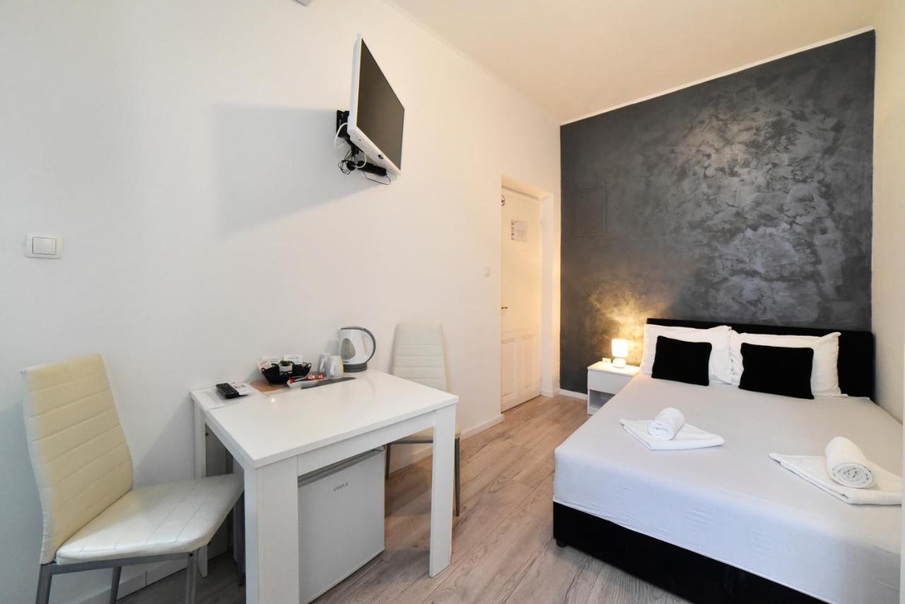 Virtus Apartments And Rooms With Free Private Parking Загреб Екстер'єр фото