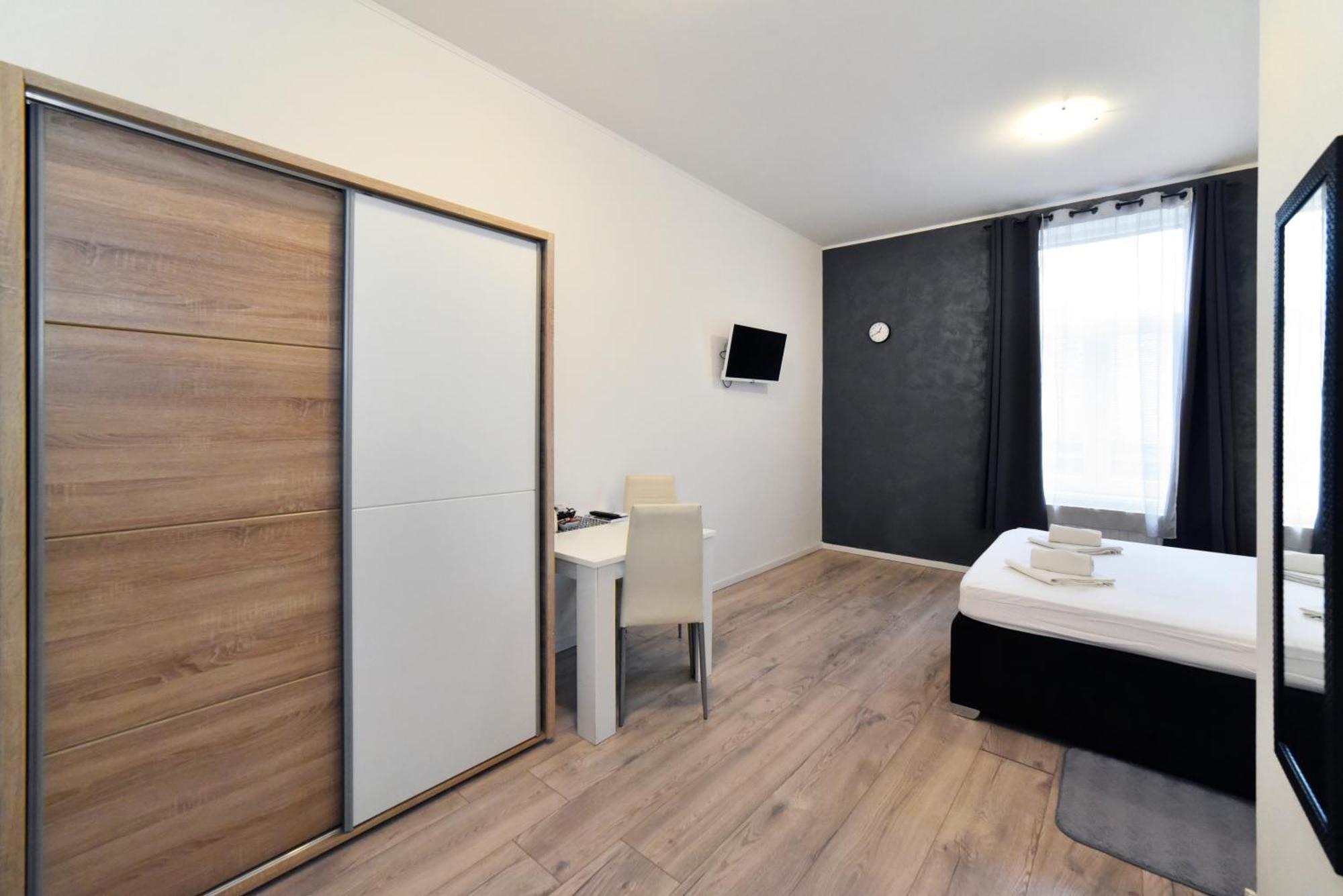 Virtus Apartments And Rooms With Free Private Parking Загреб Екстер'єр фото